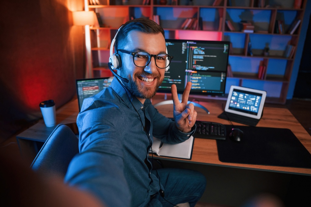 Full-Stack Web Development with .NET Diploma